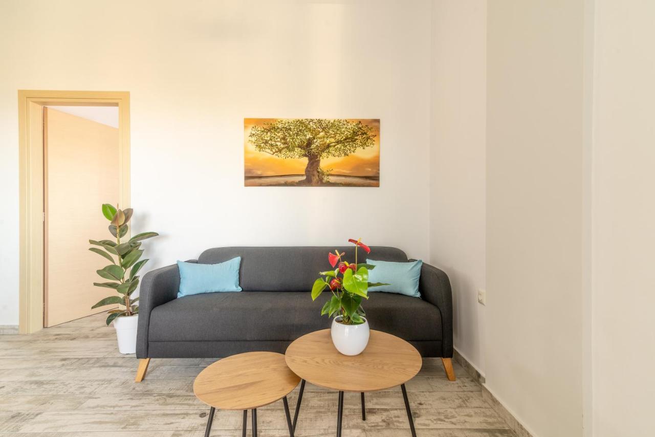 Magriplis Hill Apts Гувес Екстериор снимка