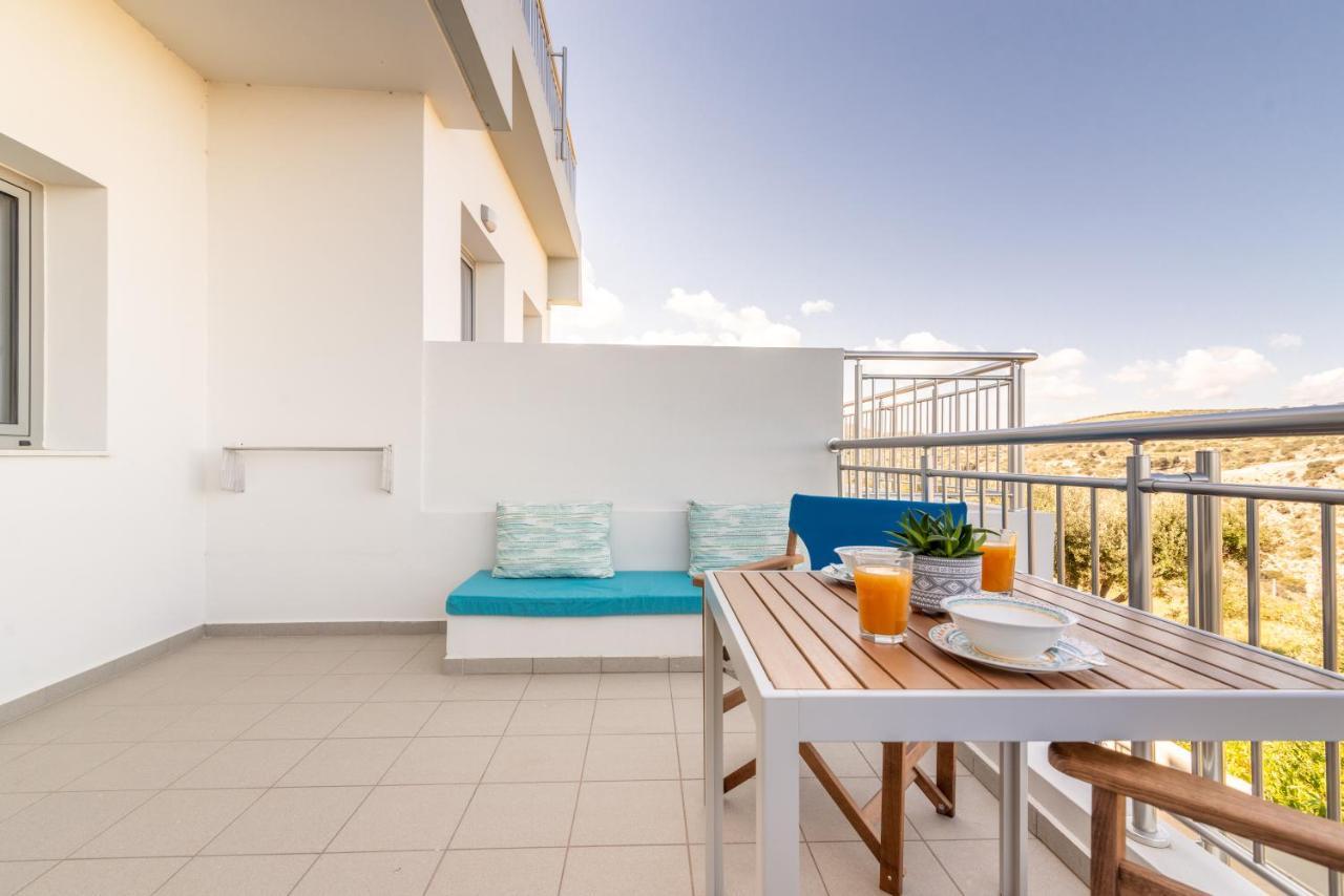 Magriplis Hill Apts Гувес Екстериор снимка